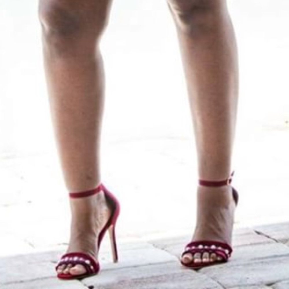 Fringe sandals